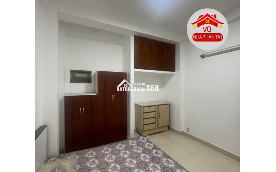 Bán nhà đẹp Măt Tiền Q.4, Gần Tân Vĩnh, 5,2m x 10m, 4 tầng, Giá nhỉnh 8 tỷ.